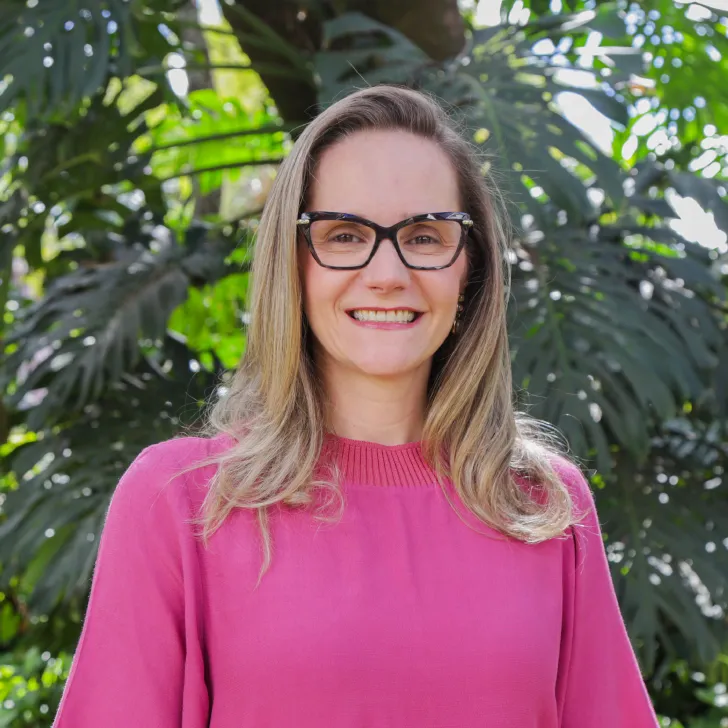Coordenadora-Geral de Desenvolvimento e Execução de Experiências de Aprendizagem Síncronas da Diretoria de Desenvolvimento Profissional
