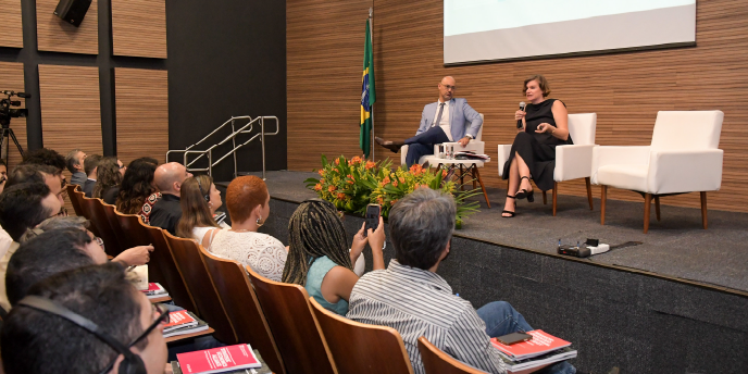 aula_magna_mariana_mazzucato_ipea_home_18022025.png