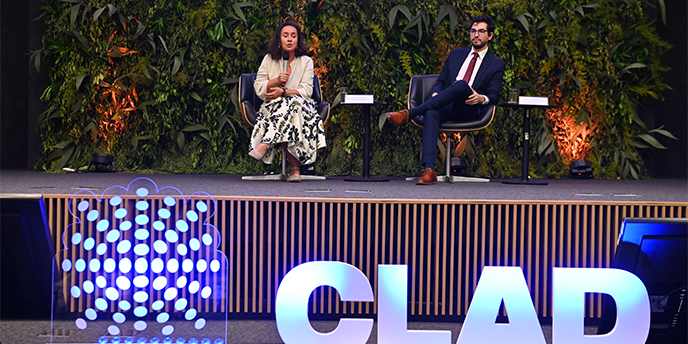 el_uso_de_ia_BID_CLAD_2024_Karol_auditorio_Roberto_Rodrigues_home.png