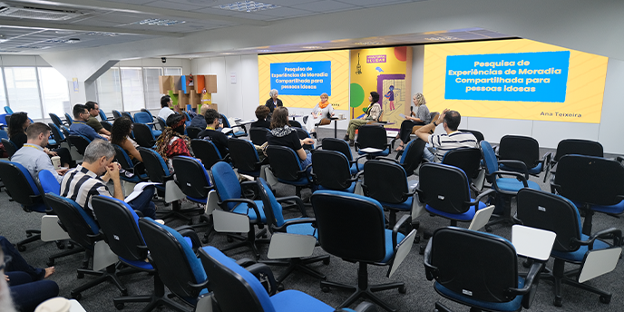 moradias_coletivas_10h_sala_inovatio_Rafael_Correa_home.png