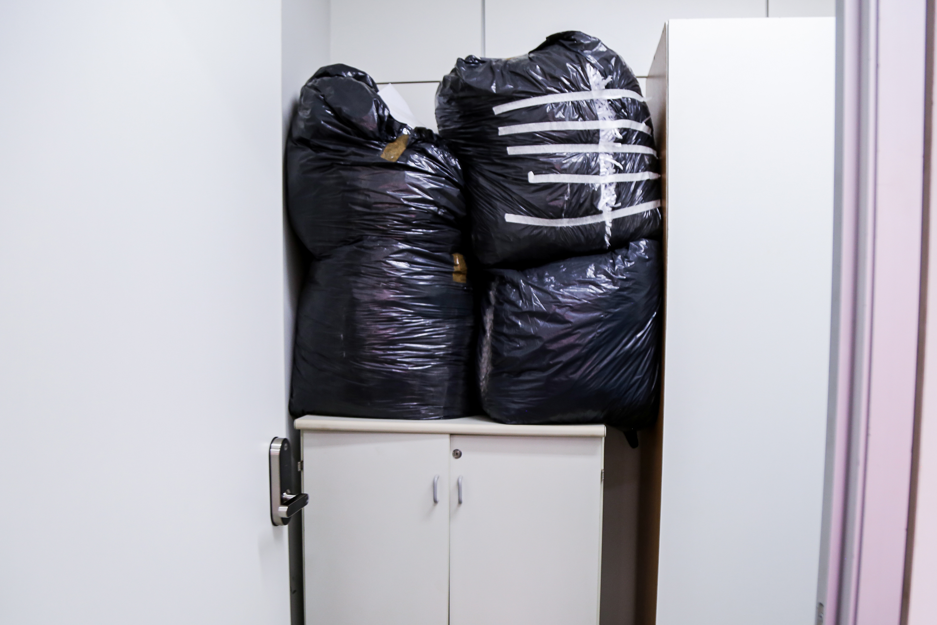 Enap reafirma compromisso com sustentabilidade ao fazer descarte correto de materiais em papel utilizados em cursos